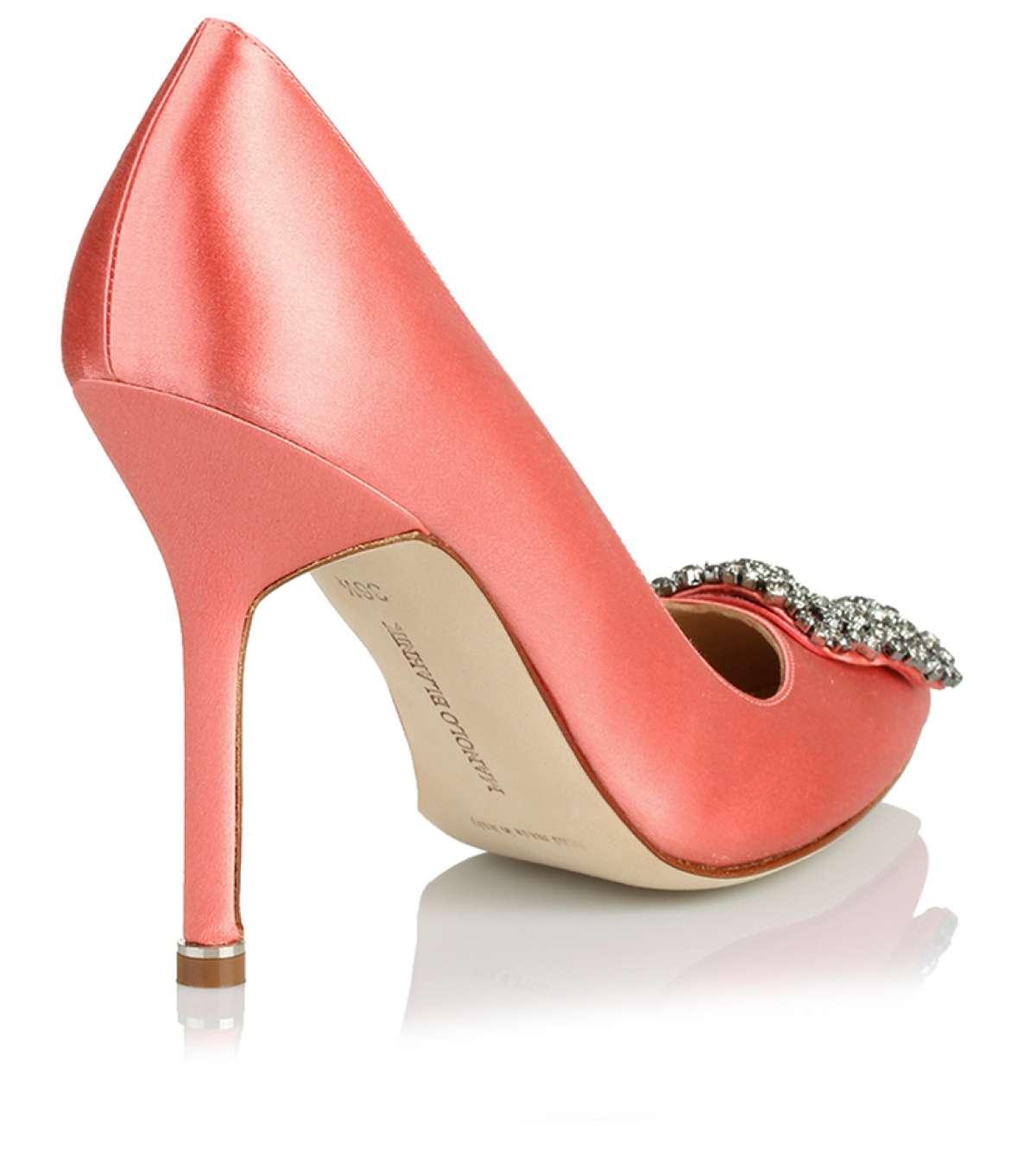 light peach pumps